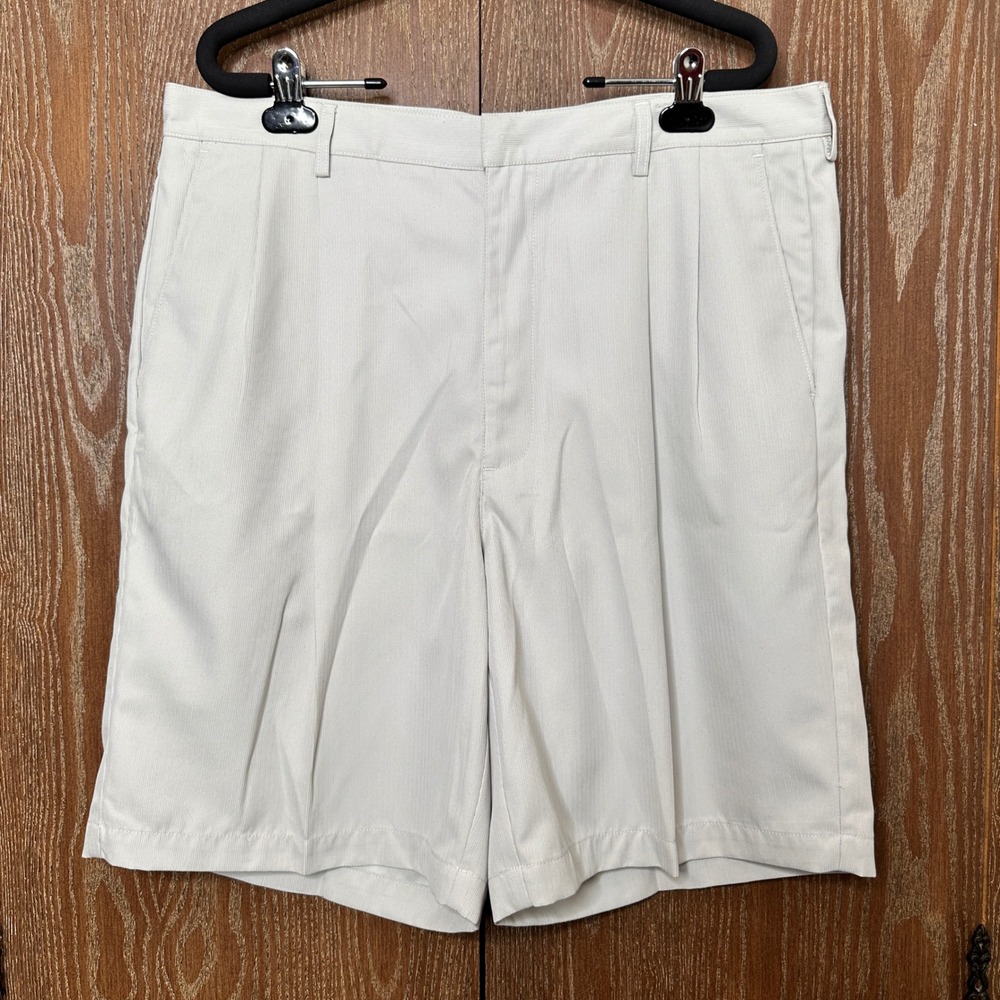 Nike Golf Dri-Fit Pleated Shorts Mens 36 Beige Tan Performance Golfcore Athletic